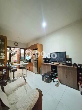 Jual Rumah Mewah Megah Dengan View Eksklusif di Sektor 9-Bintaro, Tangerang Selatan Jual Rumah Mewah Megah Dengan View Eksklusif di Sektor 9-Bintaro, Tangerang Selatan