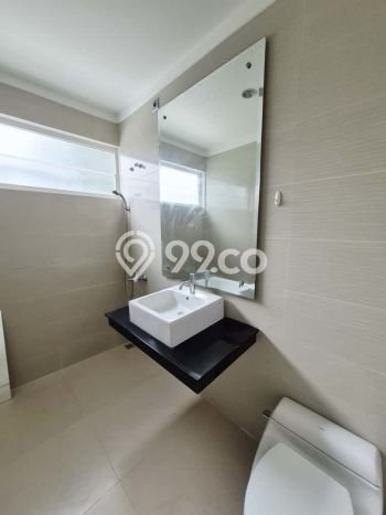 Disewakan Rumah Harga Terjangkau di Sektor 7-Bintaro Tangerang Selatan dengan 4 KT Disewakan Rumah Harga Terjangkau di Sektor 7-Bintaro Tangerang Selatan dengan 4 KT