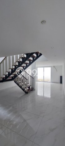 Hunian Eksklusif Siap Huni LT 125m2 di Pesanggrahan, Jakarta Selatan Hunian Eksklusif Siap Huni LT 125m2 di Pesanggrahan, Jakarta Selatan