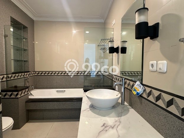 Jual Rumah Luas Elegan Dengan View Cantik di Sektor 8 - Bintaro, Tangerang Selatan Jual Rumah Luas Elegan Dengan View Cantik di Sektor 8 - Bintaro, Tangerang Selatan