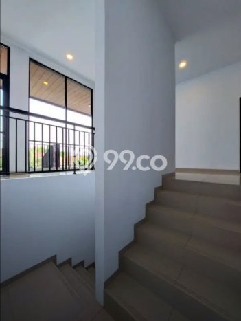 Ready to Use! Luxury House LT 243m2 Desain Elegan di Pondok Ranji Ready to Use! Luxury House LT 243m2 Desain Elegan di Pondok Ranji