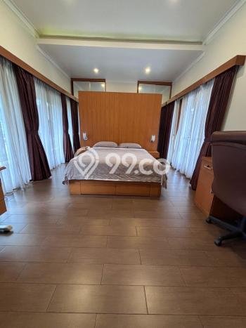 Hunian Eksklusif Dijual LT 256m2 di BSD, Tangerang Selatan Hunian Eksklusif Dijual LT 256m2 di BSD, Tangerang Selatan