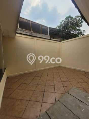 For Sale Rumah 3 Kamar Lokasi Ideal Nyaman dan Strategis di BSD For Sale Rumah 3 Kamar Lokasi Ideal Nyaman dan Strategis di BSD