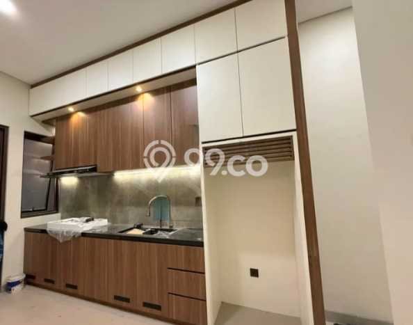 Jual Rumah Luas Megah Dengan View Cantik di Bintaro, Tangerang Selatan Jual Rumah Luas Megah Dengan View Cantik di Bintaro, Tangerang Selatan