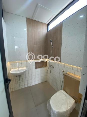 Hunian Cantik Modern Lb 133m2 di BSD, Tangerang Selatan Hunian Cantik Modern Lb 133m2 di BSD, Tangerang Selatan