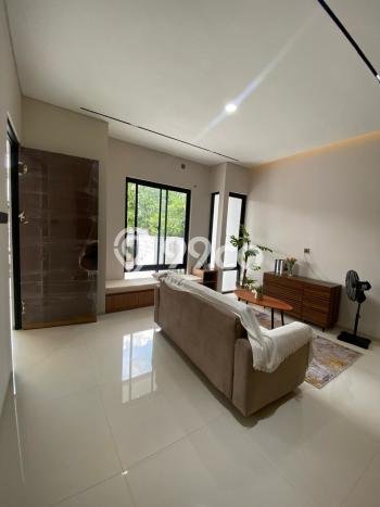 Hunian Cantik Modern Lb 133m2 di BSD, Tangerang Selatan Hunian Cantik Modern Lb 133m2 di BSD, Tangerang Selatan