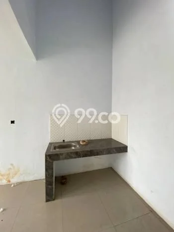 For Sale Rumah 2 Kamar Lokasi Ideal Bagus dan Strategis di Ciputat For Sale Rumah 2 Kamar Lokasi Ideal Bagus dan Strategis di Ciputat