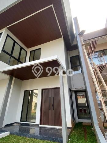 Ready to Use! Premium House LT 324m2 Desain Elegan di Bintaro Ready to Use! Premium House LT 324m2 Desain Elegan di Bintaro
