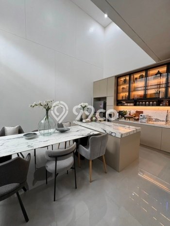 Rumah Luxury Modern Siap Huni di BSD Tangerang Rumah Luxury Modern Siap Huni di BSD Tangerang