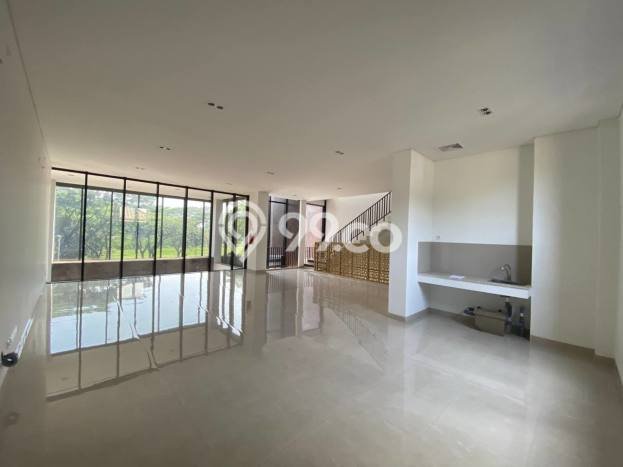 Kantor Dijual di Tangerang LT 181m2 & LB 583m2 Lokasi Terbaik! Kantor Dijual di Tangerang LT 181m2 & LB 583m2 Lokasi Terbaik!