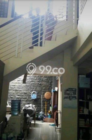 Jual Rumah Luas Elegan Dengan View Cantik di Utan Kayu, Jakarta Timur Jual Rumah Luas Elegan Dengan View Cantik di Utan Kayu, Jakarta Timur