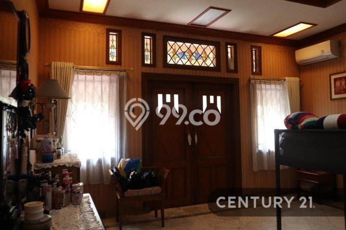 Hunian Mewah Dijual LT 230m2 di Kelapa Gading, Jakarta Utara Hunian Mewah Dijual LT 230m2 di Kelapa Gading, Jakarta Utara