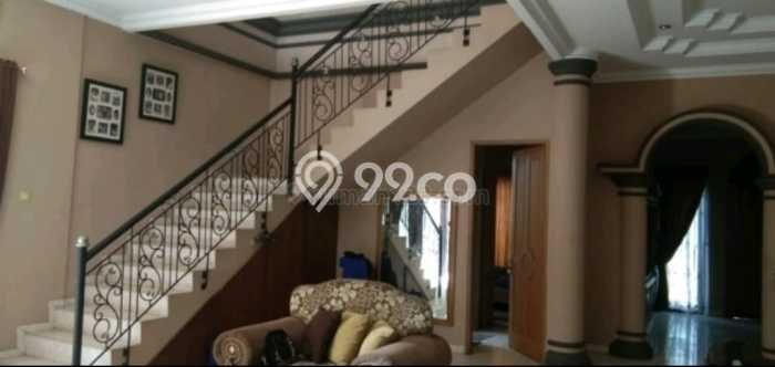 Rumah Elit Modern Siap Huni di Utan Kayu Jakarta Timur Rumah Elit Modern Siap Huni di Utan Kayu Jakarta Timur