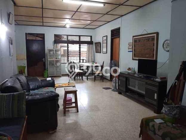 Rumah Luxury Modern Tanpa Renovasi di Kayu Putih Jakarta Timur Rumah Luxury Modern Tanpa Renovasi di Kayu Putih Jakarta Timur