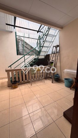 Jual Rumah Luas Elegan Dengan View Eksklusif di Rawamangun, Jakarta Timur Jual Rumah Luas Elegan Dengan View Eksklusif di Rawamangun, Jakarta Timur