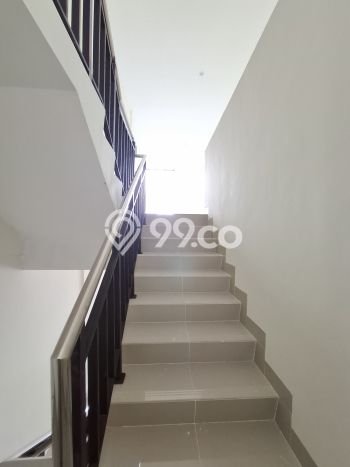 Unit Ruko Dijual di Bandung LT 100m2 & LB 140m2 Unit Ruko Dijual di Bandung LT 100m2 & LB 140m2