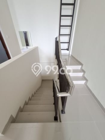 Unit Ruko Dijual di Bandung LT 100m2 & LB 140m2 Unit Ruko Dijual di Bandung LT 100m2 & LB 140m2