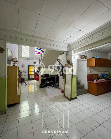 Dijual Komersial Kawasan Strategis di Kebayoran Baru, Luas 400m2m², Jalan Raya Dijual Komersial Kawasan Strategis di Kebayoran Baru, Luas 400m2m², Jalan Raya