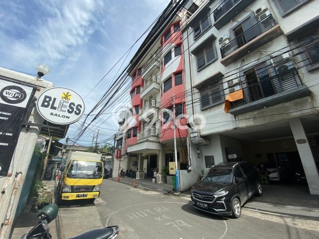 Unit Komersial Dijual di Jakarta Barat LT 1285m2 & LB 5011m2 Unit Komersial Dijual di Jakarta Barat LT 1285m2 & LB 5011m2