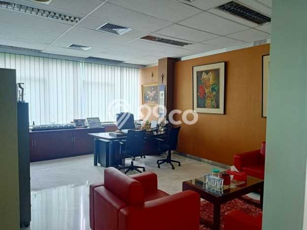Kantor Dijual di Prime Area Jakarta Selatan Luas 1600m2 Kantor Dijual di Prime Area Jakarta Selatan Luas 1600m2