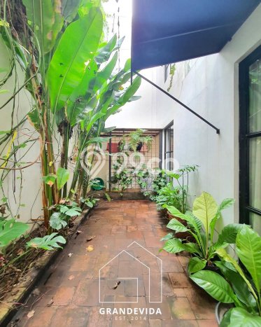 Hunian Mewah LB 290m2 Siap Huni Desain Elegan di Pondok Pinang, Jakarta Selatan Hunian Mewah LB 290m2 Siap Huni Desain Elegan di Pondok Pinang, Jakarta Selatan