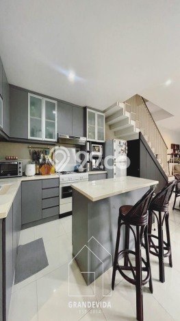 Rumah Elit Modern Tanpa Renovasi di Bintaro Tangerang Selatan Rumah Elit Modern Tanpa Renovasi di Bintaro Tangerang Selatan