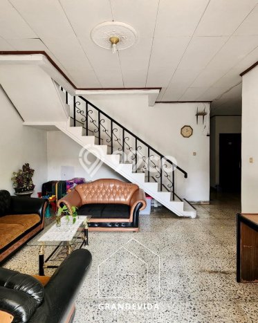 Rumah Elit Modern Tanpa Renovasi di Bintaro Tangerang Selatan Rumah Elit Modern Tanpa Renovasi di Bintaro Tangerang Selatan