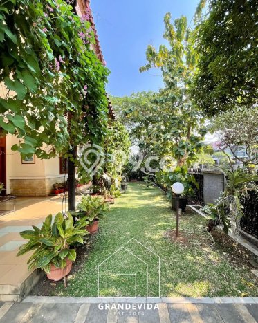 For Sale! Luxury House LT 470m2 Desain Elegan di Lebak Bulus For Sale! Luxury House LT 470m2 Desain Elegan di Lebak Bulus