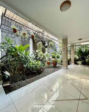 For Sale! Luxury House LT 470m2 Desain Elegan di Lebak Bulus For Sale! Luxury House LT 470m2 Desain Elegan di Lebak Bulus