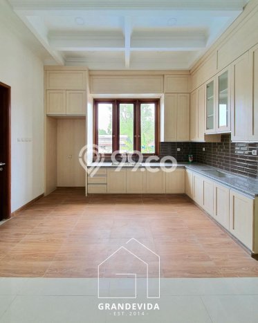 Dijual Rumah Premium dengan Fasilitas Sekitar Komplit di Pesanggrahan, Jakarta Selatan Dijual Rumah Premium dengan Fasilitas Sekitar Komplit di Pesanggrahan, Jakarta Selatan