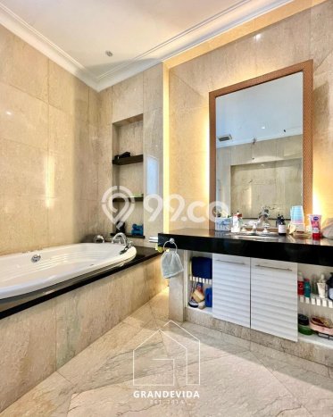 Hot Offer Hunian Premium Ideal dan Luas di Kebayoran Baru, Jakarta Selatan Hot Offer Hunian Premium Ideal dan Luas di Kebayoran Baru, Jakarta Selatan