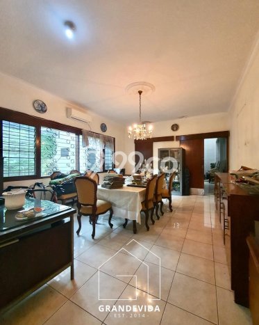Siap Huni Rumah Mewah 4 Kamar di Kebayoran Baru Dekat ke Mana Saja Siap Huni Rumah Mewah 4 Kamar di Kebayoran Baru Dekat ke Mana Saja