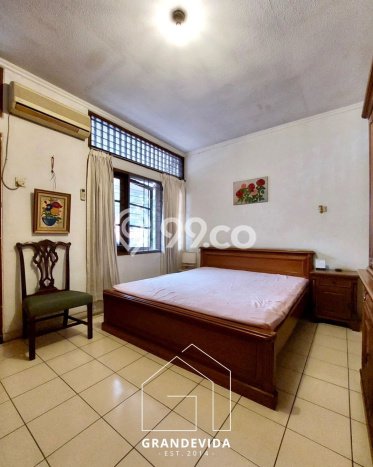 Siap Huni Rumah Mewah 4 Kamar di Kebayoran Baru Dekat ke Mana Saja Siap Huni Rumah Mewah 4 Kamar di Kebayoran Baru Dekat ke Mana Saja