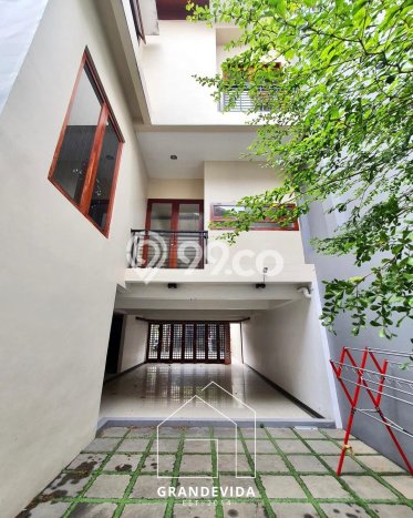 For Sale Rumah Elit Exclusive di Kebayoran Baru, Jakarta Selatan For Sale Rumah Elit Exclusive di Kebayoran Baru, Jakarta Selatan