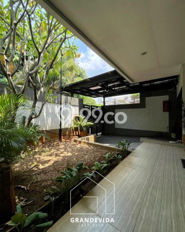 Dijual Rumah Mewah Elegan Dengan View Cantik di Permata Hijau, Jakarta Selatan Dijual Rumah Mewah Elegan Dengan View Cantik di Permata Hijau, Jakarta Selatan