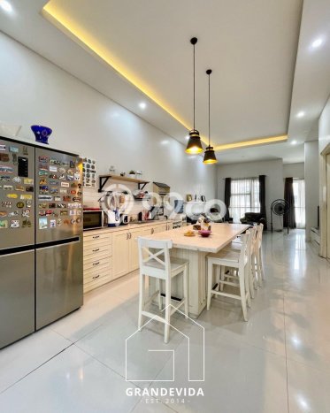 Dijual Rumah Mewah Elegan Dengan View Cantik di Pejaten, Jakarta Selatan Dijual Rumah Mewah Elegan Dengan View Cantik di Pejaten, Jakarta Selatan
