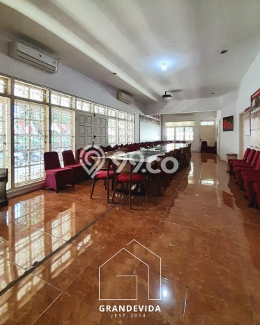 Best Deal Hunian Mewah Ideal dan Luas di Menteng, Jakarta Pusat Best Deal Hunian Mewah Ideal dan Luas di Menteng, Jakarta Pusat