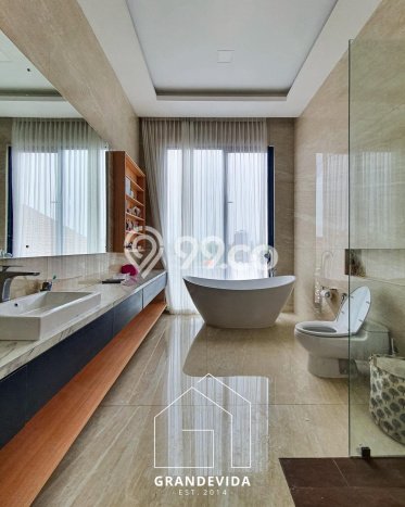 Hunian Eksklusif Dijual LT 373m2 di Cilandak, Jakarta Selatan Hunian Eksklusif Dijual LT 373m2 di Cilandak, Jakarta Selatan