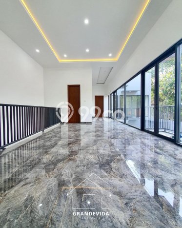 Siap Huni Rumah Mewah 4 Kamar di Cilandak Dekat ke Mana Pun Siap Huni Rumah Mewah 4 Kamar di Cilandak Dekat ke Mana Pun