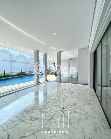 Rumah Luxury Modern Siap Huni di Pondok Indah Jakarta Selatan Rumah Luxury Modern Siap Huni di Pondok Indah Jakarta Selatan