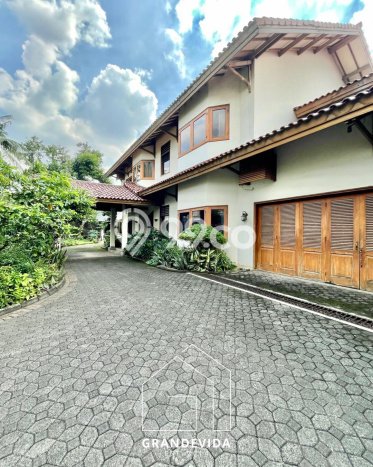 Ready to Use! Premium House LT 2245m2 Desain Modern di Cirendeu Ready to Use! Premium House LT 2245m2 Desain Modern di Cirendeu