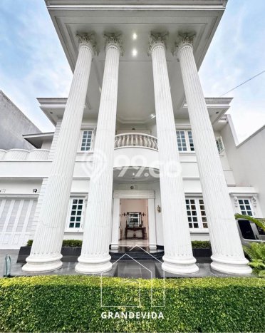 Hot Offer Hunian Mewah Ideal dan Luas di Menteng, Jakarta Pusat Hot Offer Hunian Mewah Ideal dan Luas di Menteng, Jakarta Pusat