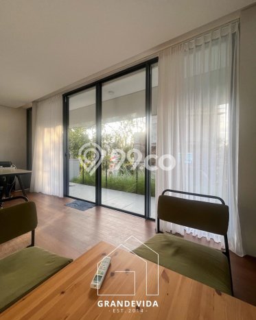 Dijual Rumah Luas Elegan Dengan View Eksklusif di Pondok Labu, Jakarta Selatan Dijual Rumah Luas Elegan Dengan View Eksklusif di Pondok Labu, Jakarta Selatan