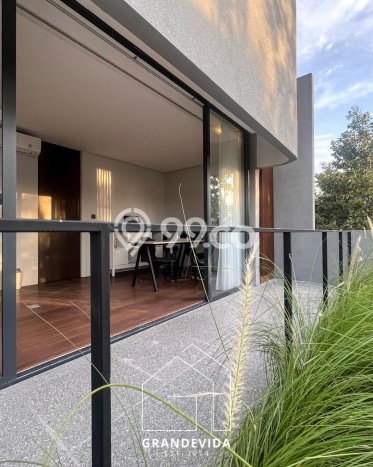 Dijual Rumah Luas Elegan Dengan View Eksklusif di Pondok Labu, Jakarta Selatan Dijual Rumah Luas Elegan Dengan View Eksklusif di Pondok Labu, Jakarta Selatan