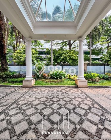 Siap Huni Rumah Mewah 6 Kamar di Menteng Dekat ke Mana Pun Siap Huni Rumah Mewah 6 Kamar di Menteng Dekat ke Mana Pun
