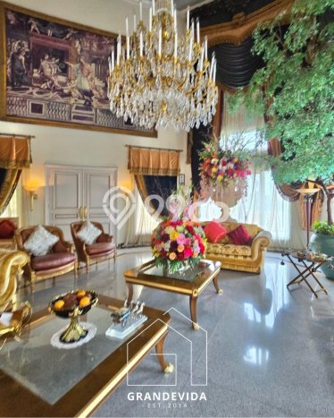 For Sale! Luxury House LT 10000m2 Desain Modern di Kemang For Sale! Luxury House LT 10000m2 Desain Modern di Kemang
