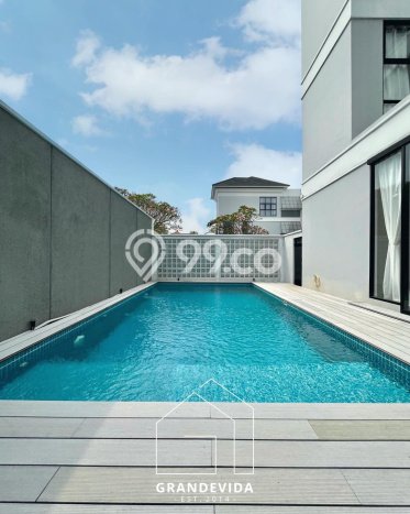 Dijual Rumah Mewah Elegan Dengan View Eksklusif di Kemang, Jakarta Selatan Dijual Rumah Mewah Elegan Dengan View Eksklusif di Kemang, Jakarta Selatan