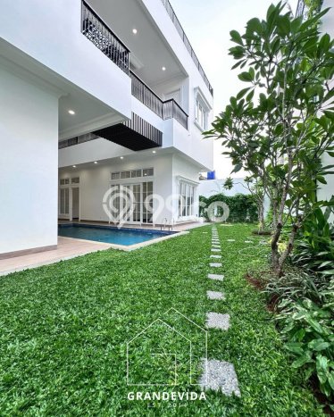Rumah Eksklusif Dijual LT 879m2 di Menteng, Jakarta Pusat Rumah Eksklusif Dijual LT 879m2 di Menteng, Jakarta Pusat