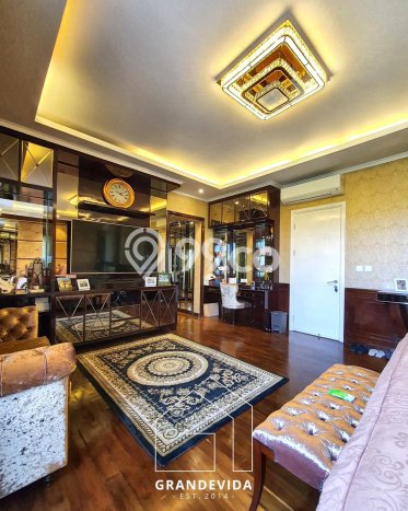 Rumah Elit Modern Tanpa Renovasi di Lebak Bulus Jakarta Selatan Rumah Elit Modern Tanpa Renovasi di Lebak Bulus Jakarta Selatan