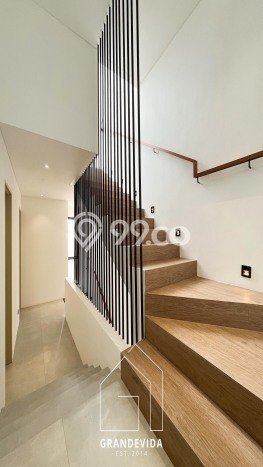 For Sale! Luxury House LT 125m2 Desain Elegan di Kemang For Sale! Luxury House LT 125m2 Desain Elegan di Kemang